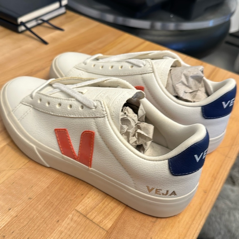 Brand new never worn Vejas sneakers